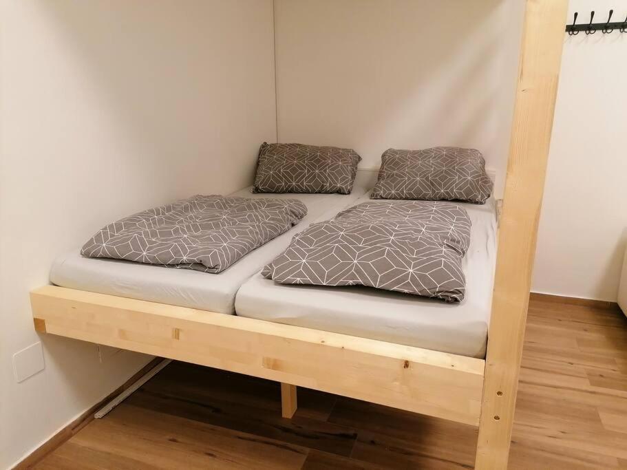Feine Wohnung Direkt Am Yppen- Und Brunnenmarkt 비엔나 외부 사진